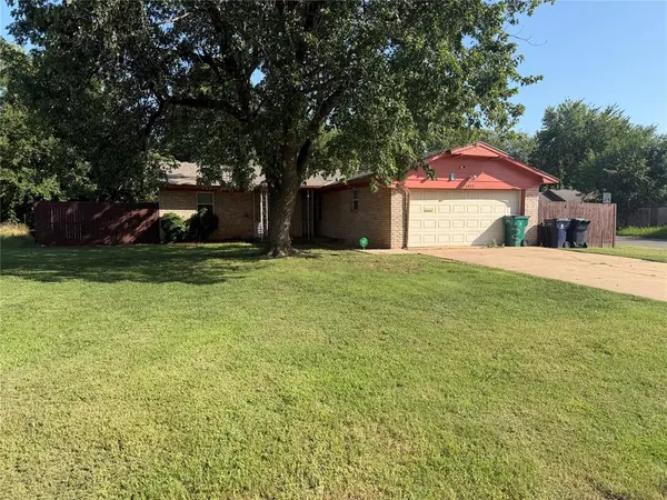 4828 Creekwood DR, Oklahoma City, OK 73135