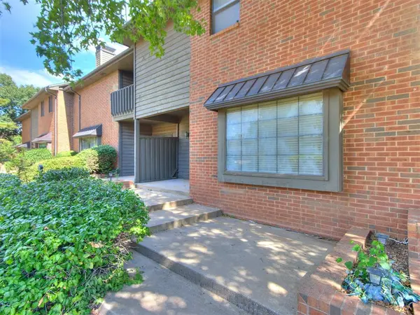 11300 N Pennsylvania AVE #112, Oklahoma City, OK 73120