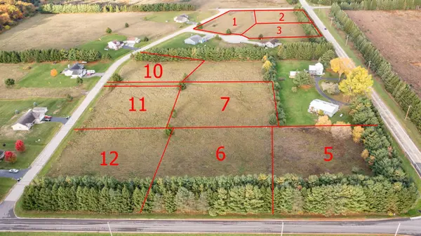 CONSTANCE RD #5, Waupaca, WI 54981