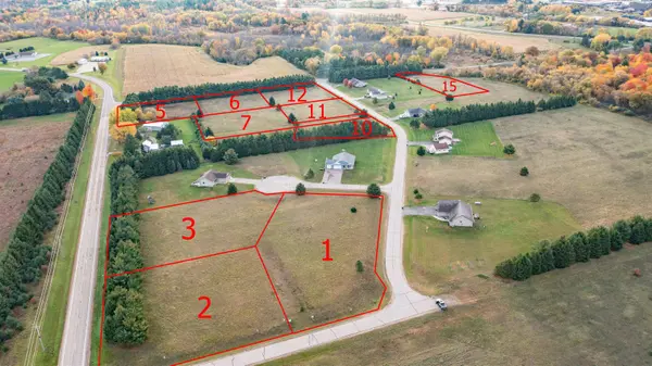 CONSTANCE RD #6, Waupaca, WI 54981