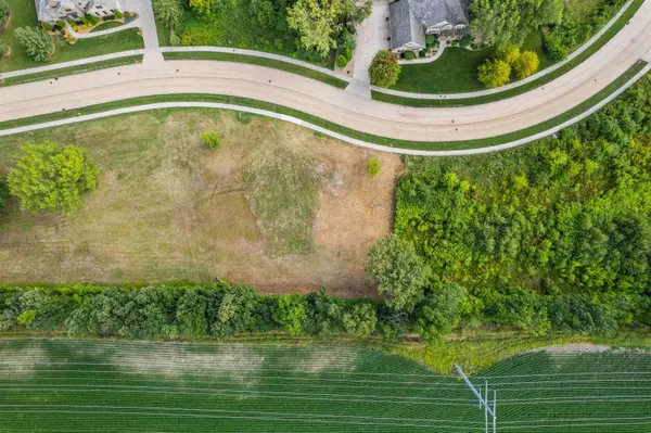 QUAIL RUN DR #28, Oshkosh, WI 54904