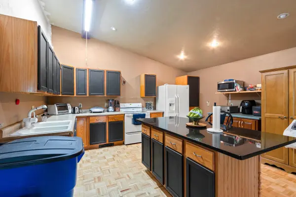 118 E PULASKI ST, Pulaski, WI 54162