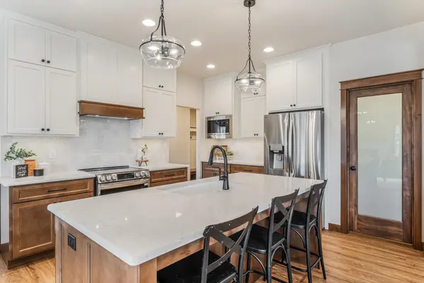 N1737 RED CARDINAL DR, Greenville, WI 54942