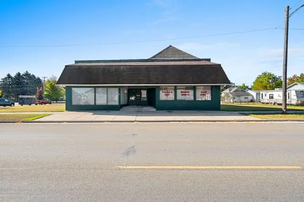 605 MAIN ST, Marinette, WI 54143-2601