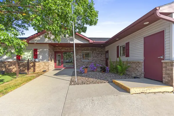 2861 S RIDGE RD, Green Bay, WI 54304