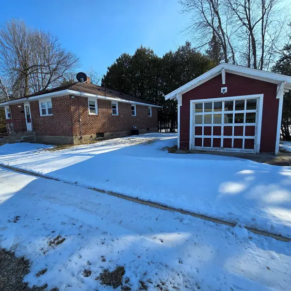 4703 10TH ST, Menominee, MI 49858