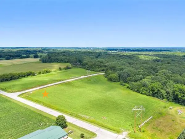 3776 N OVERLAND RD #14, Oneida, WI 54155-9015