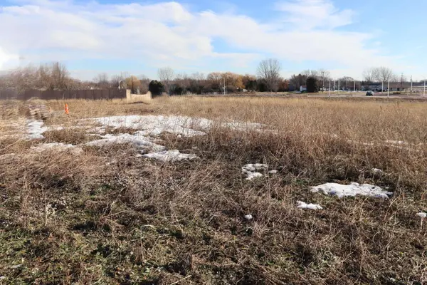 MEADOW PARK DR #2, Greenville, WI 54942