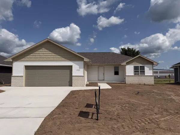 1929 HUFFCUTT LN, Waupaca, WI 54981