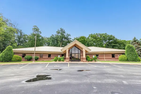 2980 WALKER DR, Green Bay, WI 54311