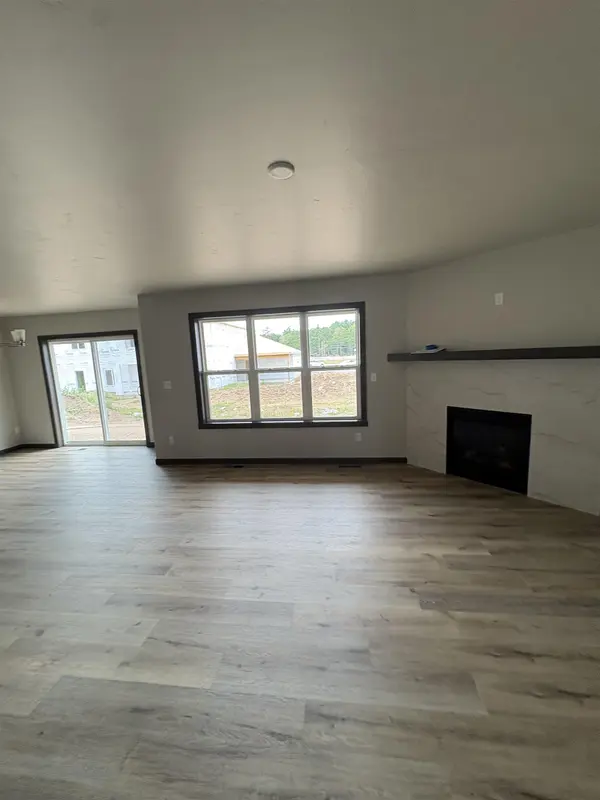 921 CONSTELLATION WAY, Marinette, WI 54143