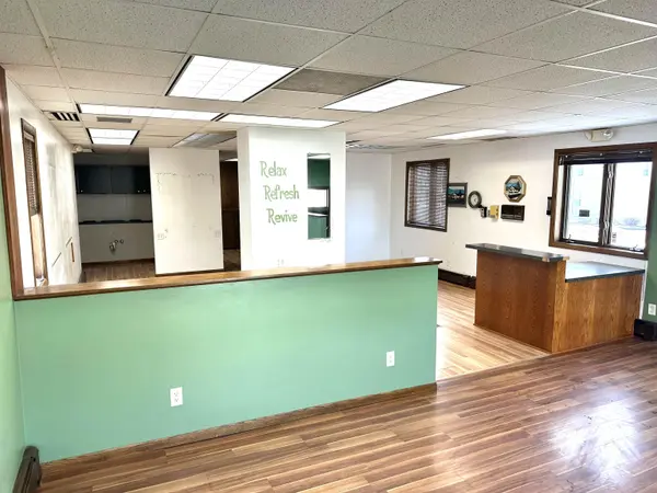 300 FOND DU LAC ST, Mount Calvary, WI 53057