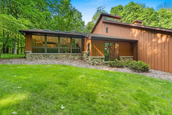 4331 PITTCO RD, Green Bay, WI 54313