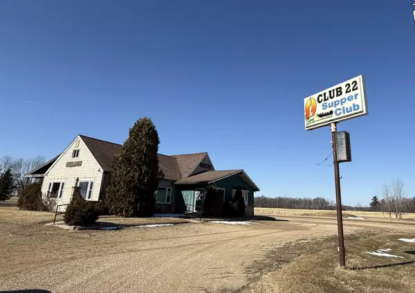 N3925 FRIENDSHIP CIR, Shawano, WI 54166