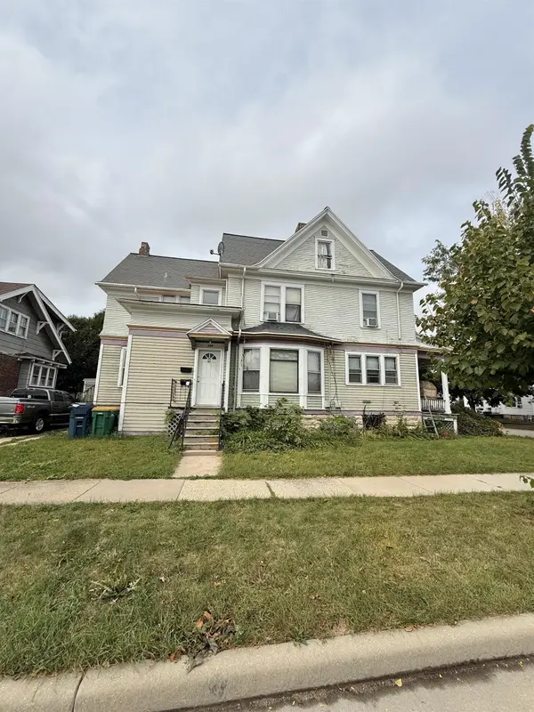 140 4TH ST, Fond Du Lac, WI 54935