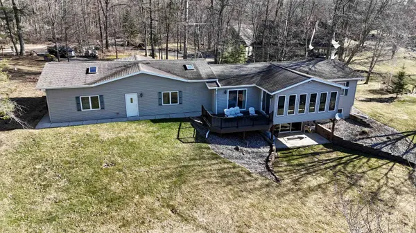 W2229 MEDICINE HAT TRL, Keshena, WI 54135-0000