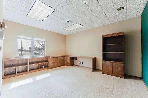 217 CEAPE AVE, Oshkosh, WI 54901-5061
