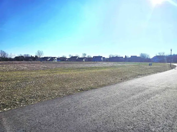 2145 E NANA LN #11, Appleton, WI 54915