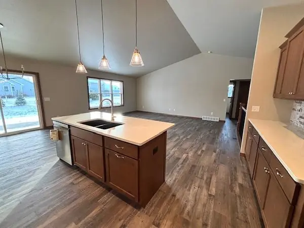 711 REED ST, Neenah, WI 54956