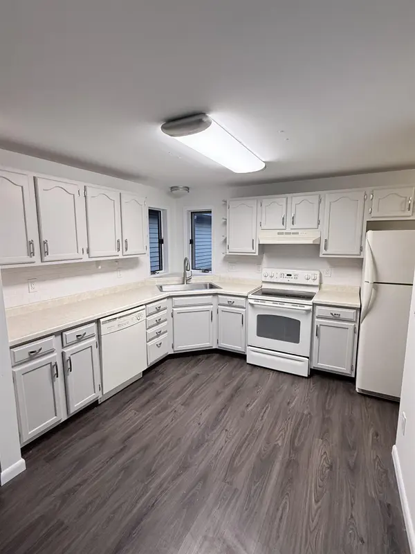 2519 FOND DU LAC RD, Oshkosh, WI 54902