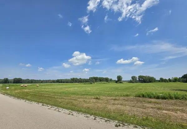 CORINE CT #1, Pulaski, WI 54162-9009