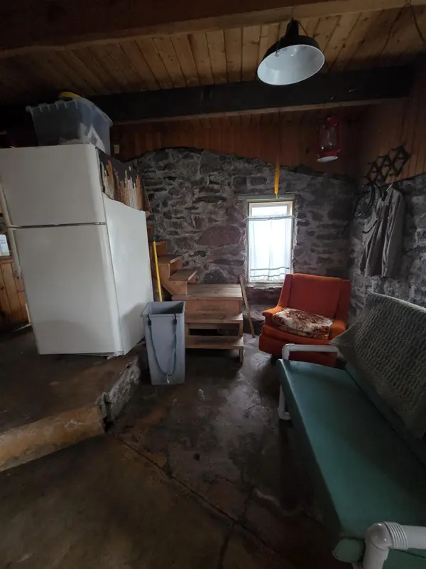 W6888 COUNTY ROAD K, Amberg, WI 54102