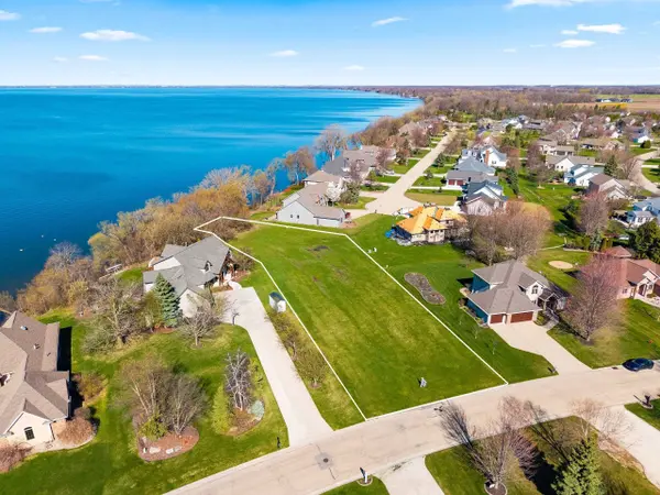 N7827 STATE PARK RD #41, Sherwood, WI 54169