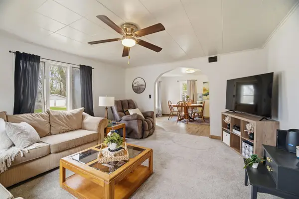 314 E HANCOCK ST, New London, WI 54961