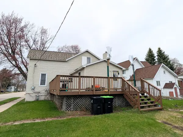 1417 11TH AVE, Menominee, MI 49858