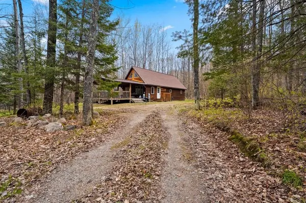 1458 WOODLAWN RD, Crandon, WI 54465