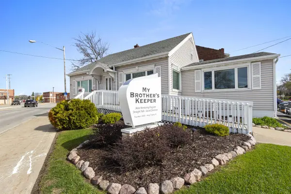 1463 MAIN ST, Green Bay, WI 54302-1750
