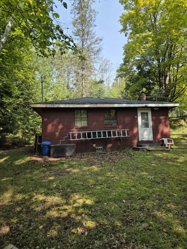 W7793 BERGESON LN, Amberg, WI 54102
