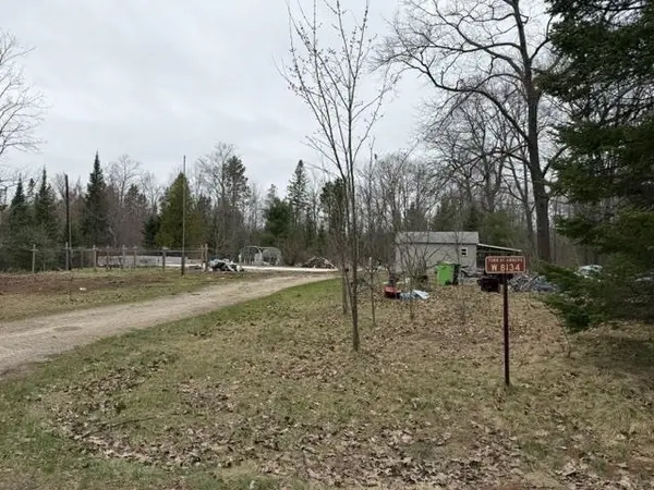 W8134 PIKE HILL RD, Amberg, WI 54102