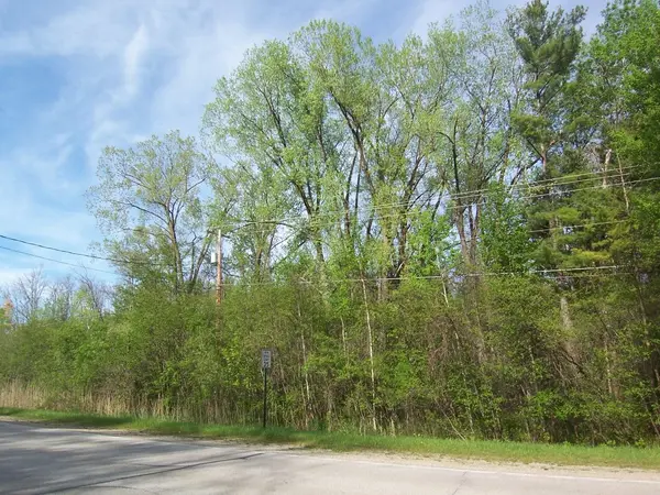 13628 VELP AVE, Suamico, WI 54173-8205