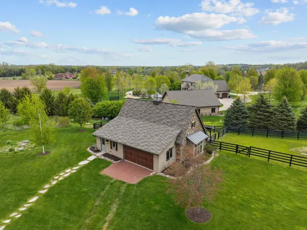 W3642 EQUESTRIAN TRL, Freedom, WI 54913-9115