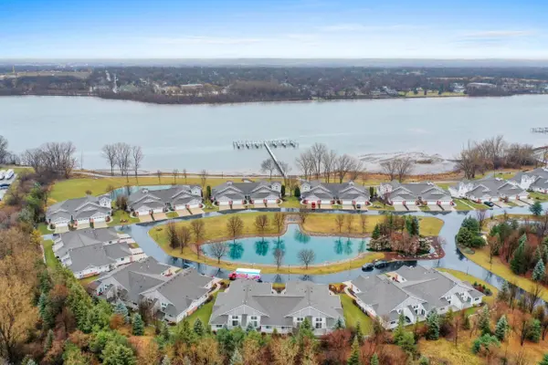 2621 BAY HARBOR CIR, Green Bay, WI 54304