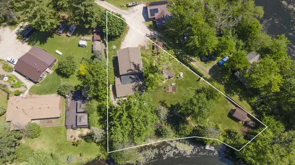 N2427 LINDEN POINT RD, Weyauwega, WI 54983