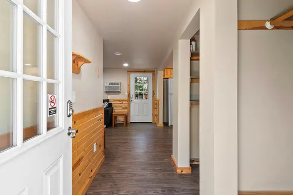 N12163 TOWER RD, Athelstane, WI 54104