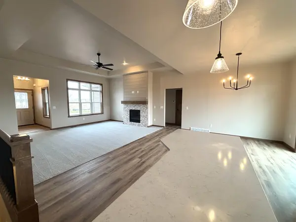 W6538 BREEZY WAY, Appleton, WI 54915
