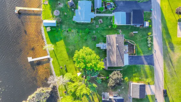 E5654 WAUKAUNAKA ST, Weyauwega, WI 54983