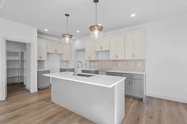 1387 CROSSROADS DR, Hobart, WI 54114