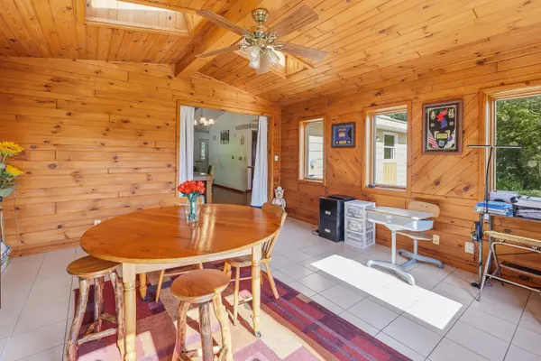 N3660 9TH AVE, Hancock, WI 54943