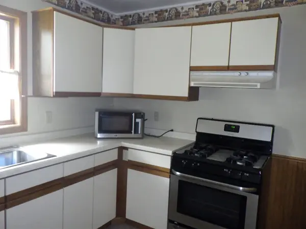 305 RIVERVIEW DR, Marion, WI 54950