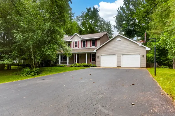 421 EKLUND ST, Peshtigo, WI 54157
