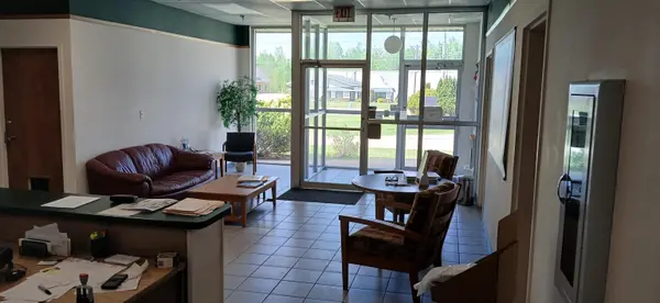 1464 E GREEN BAY ST, Shawano, WI 54166-2258