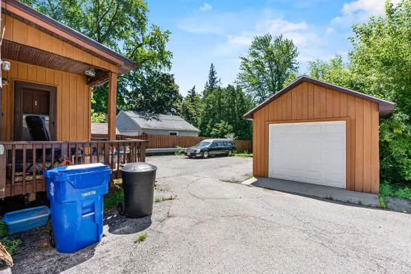 1427 W COLLEGE AVE, Appleton, WI 54914