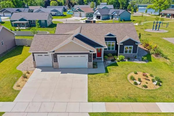 606 W 3RD ST, Shawano, WI 54166