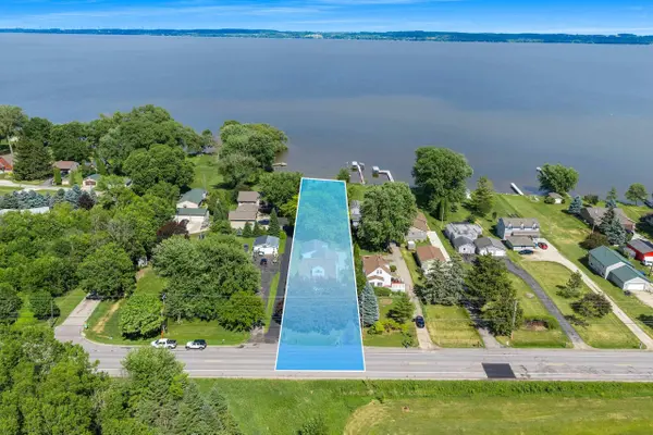 N8599 LAKESHORE DR, Fond Du Lac, WI 54937