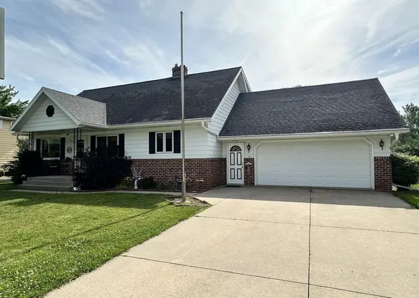 262 PARK AVE, Oconto Falls, WI 54154