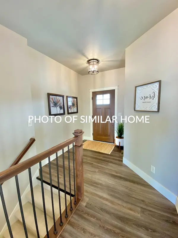 W6841 GOLDFINCH DR, Greenville, WI 54942